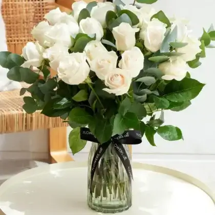 40 white avalanche roses includes vase