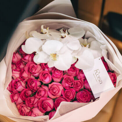 Cerise rose-orchid bouquet 40 stems  (1 day lead time required)