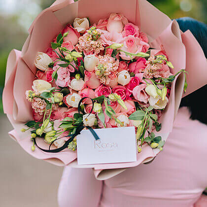 Paris blooms 60 stems